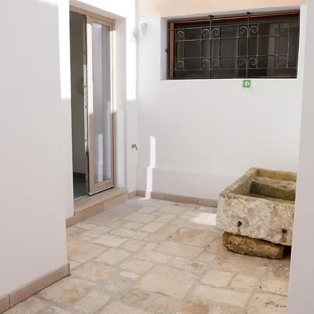 فندق مبيت وإفطار Perla