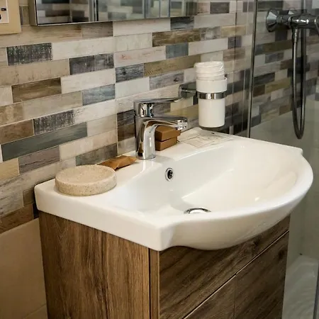 فندق مبيت وإفطار Perla 4*