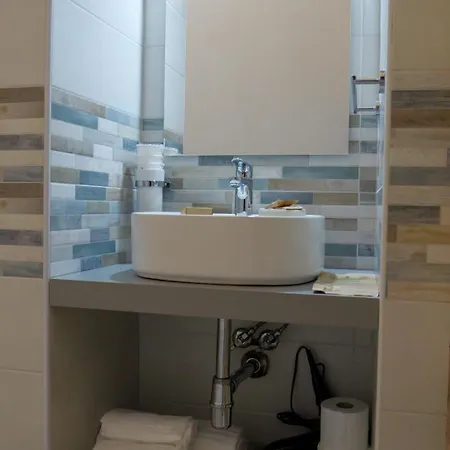 Perla ميسانيي