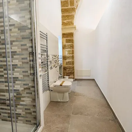 Perla فندق مبيت وإفطار 4*